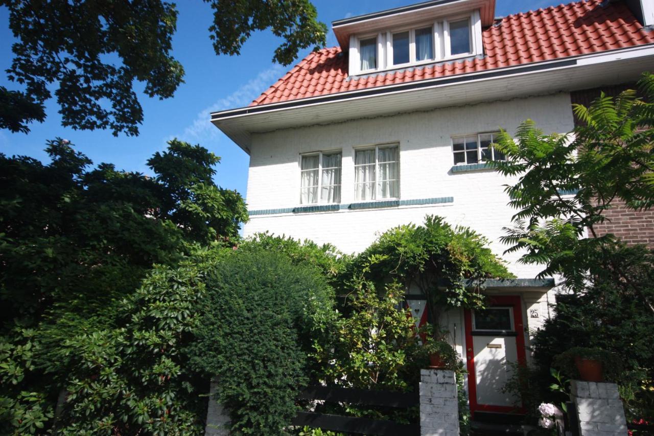 De Pimpelmees Bed & Breakfast The Hague Exterior photo